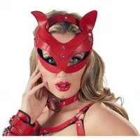 Czerwona maska kota